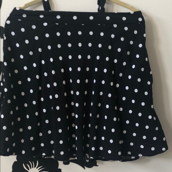 Black and white polka dot skirt - Picture 1 of 3